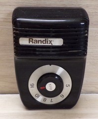 VINTAGE 1977 RANDIX AM RADIO TESTED WORKS .