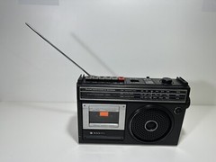 Vintage Sanyo M2555N 3-Band Radio & Cassette Player/Recorder ~ Tape Not Working