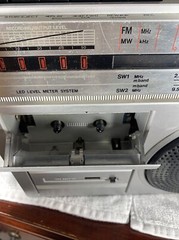 Vintage Silver RT435 Cassette Recorder BOOMBOX Portable Radio Shin-Shirasuna