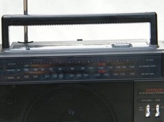 Vintage GE Superadio III Long Range Hi Performance AM/FM Super Radio 7-2887B VGC