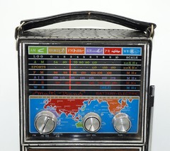 Vintage SONNET World Radio Model 181P AM FM Weather Air Police PARTS or REPAIR