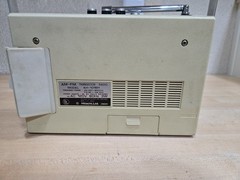VINTAGE 70&rsquo;s Hitachi Model KH-1016H AM/FM Portable Transistor Radio AS-IS REPAIR