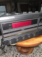 Vintage 1980&rsquo;s Sound Design Alarm Clock Radio Cassette Player 3827CBK AM / FM
