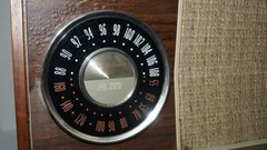 VINTAGE 1960s ZENITH MODEL MJ1035-1 LONG DISTANCE STEREO AM FM RADIO – NICE!