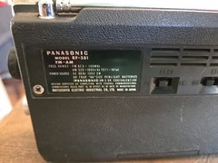Vintage Panasonic AM/FM Radio RF-581 **PARTS OR REPAIR*** SEE ALL PICS AND DESCR