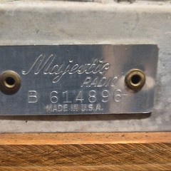 Majestic Mighty Monarch of the Air Portable Radio AC-DC/Battery Model B 614896