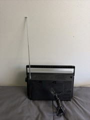 Vintage 1980’s GE General Electric AM/FM Portable Radio 7-2857A Works Great
