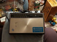 SUPERIOR QUALITY GENERAL ELECTRIC MODEL P4830 FM RADIO MADE IN HONG KONG