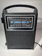 Vintage GE Portable 2 Way Power Radio AM FM Model 7-2800B Instant Weather AC/DC