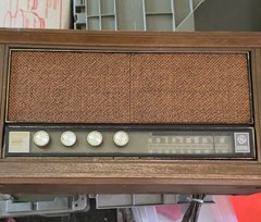 Vintage 1960s General Electric GE Radio Electric AM FM Dual Speaker works