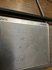 Magnavox 299 Portable Radio AM/FM Tested Works /battery NO Power Cord