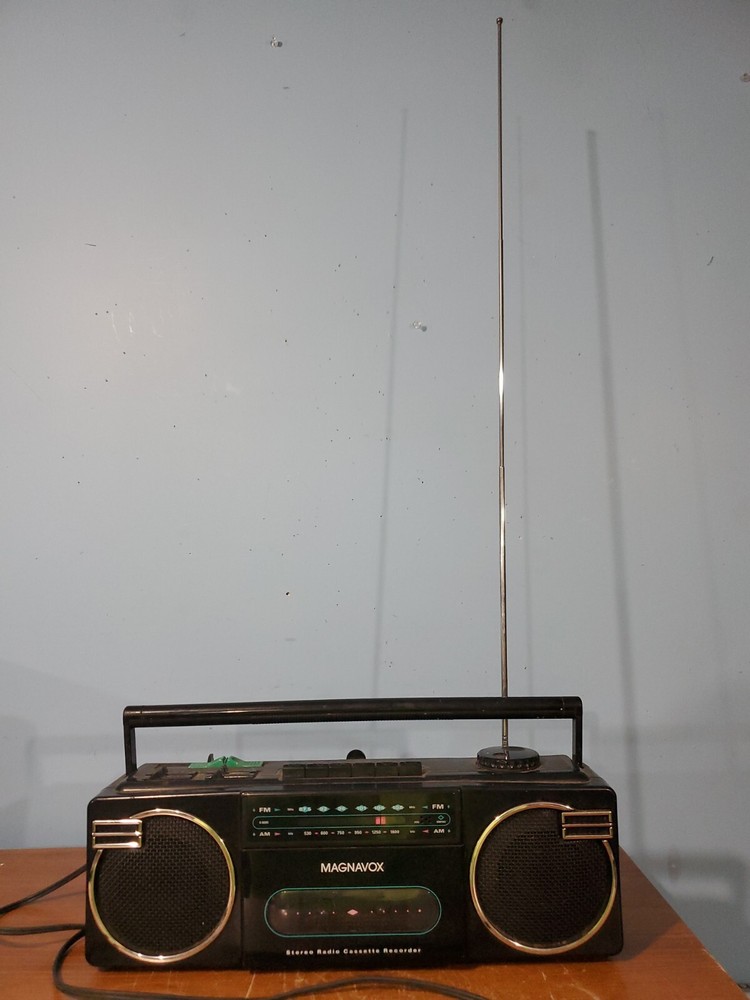MAGNAVOX Stereo Radio Cassette Recorder D 8095/17 BOOM BOX, 1985, black, WORKS