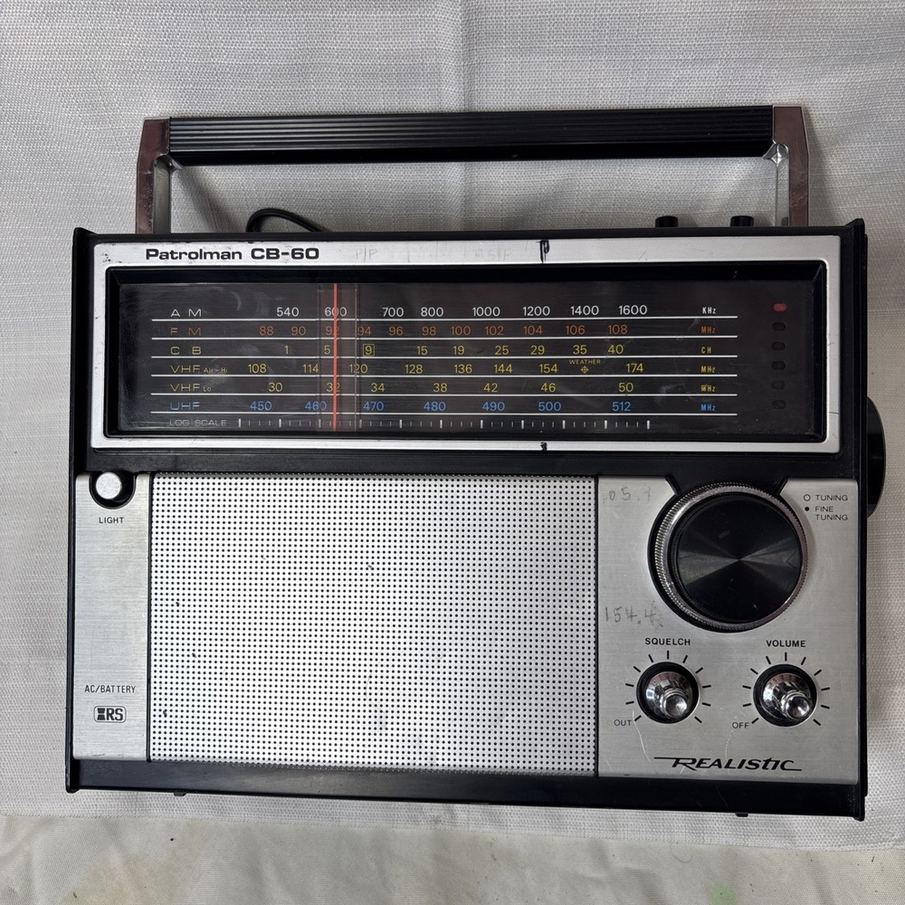 Vintage Realistic Patrolman CB-60 Model No. 12-766 Radio