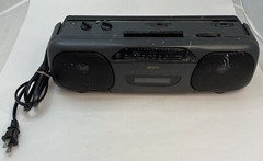 Vintage GPX AM / FM Stereo Radio Cassette Recorder Model C920 Works Paint Spots