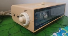 Vintage 70s Antique Electronic Transistor Flip Clock Radio Works Taiwan SONY