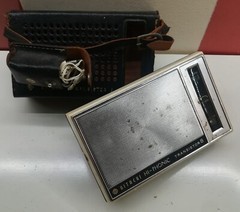 TRANSISTOR 8 – HITACHI HI-PHONIC ORIGINAL OF THE ERA