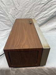 Soundesign Model 3933B AM FM Stereo Flip Clock SEE NOTES