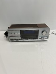 Vintage Soundesign AM/FM Dual Alarm Clock Radio – Model 3789 Read Description
