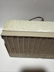Rare Vintage Zenith Solid State Radio Z218L Mid Century AM Radio – Works