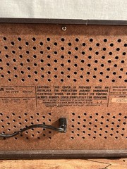 RCA Long Range TRF Solid State Radio RZC275W Walnut (Works – Read)