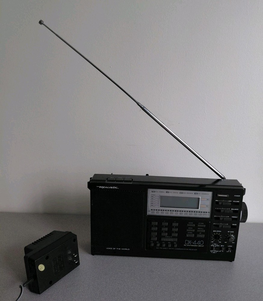 Vtg Working Realistic DX-440 FM AM SW LW MW Radio READ Communication Receiver