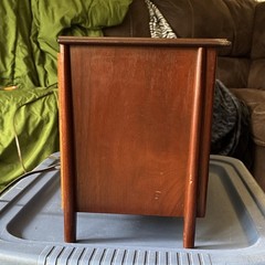 Zenith Model K731 AM/FM Vintage Table Radio Wood Cabinet Zenith K Series