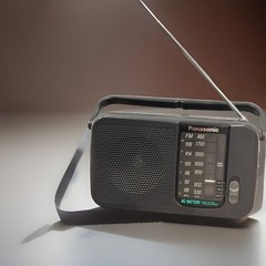 Panasonic RF-544 Vintage AM/FM Portable Radio W/Power Cord – Works Great!
