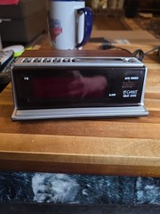 LeGant Alarm Clock Radio E-904 Vintage EXCELLENT USED CONDITION TESTED & WORKING