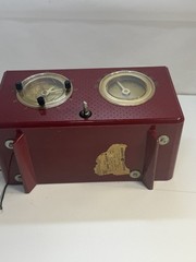 General Electric Cranberry Red 1953 Model 565 clock radio for parts