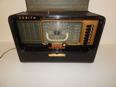 ZENITH TRANS-OCEANIC SHORTWAVE RADIO (CZU38)