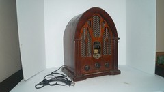 Vintage RCA Cathedral AM FM Wood Table Radio Model No. RP-3895 – VERY NICE