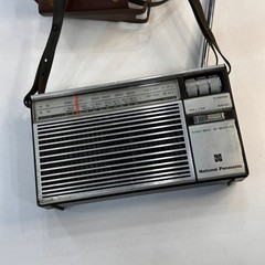 Vintage National Panasonic R-218R Radio – For Decor/Display