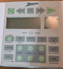Vintage Zenith Z253W AM/FM Stereo Clock Radio CD Player White – FOR PARTS ONLY.