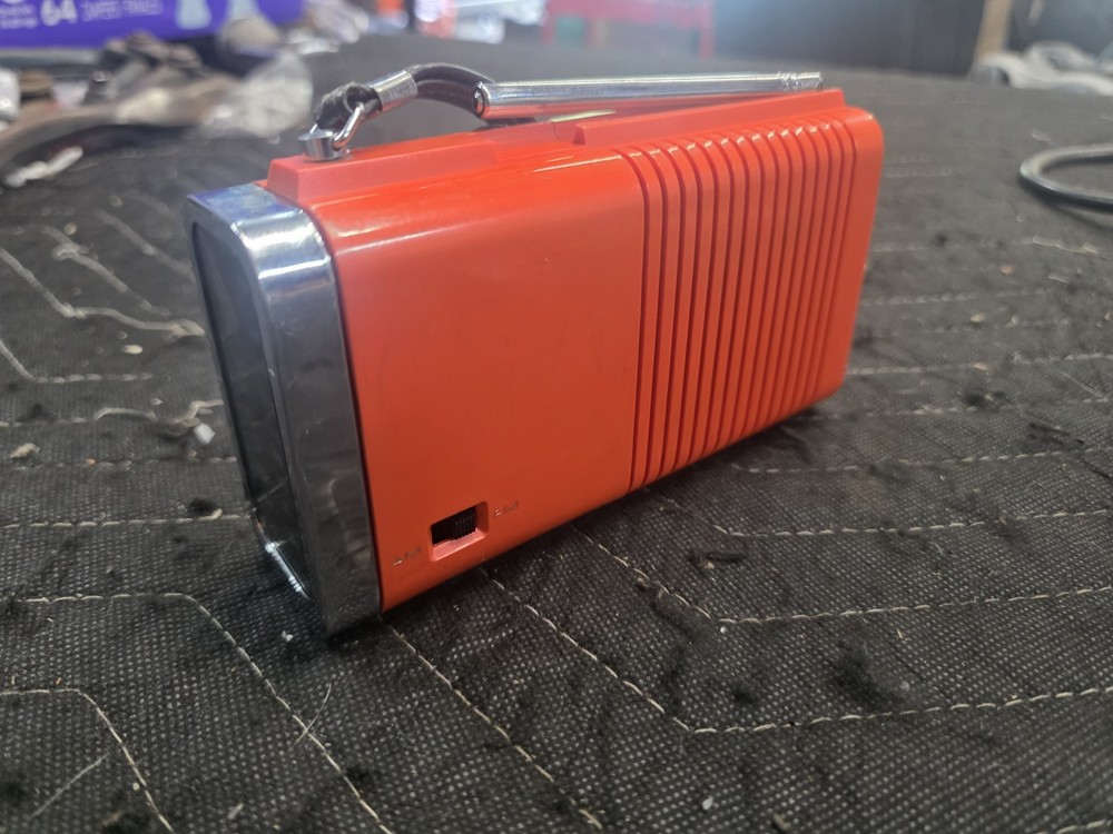 Vintage Philco Ford R131 AM/FM Orange Portable Transistor Radio Pocket 1970&rsquo;s