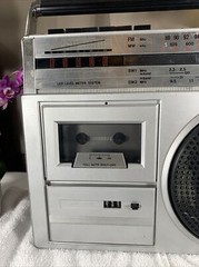 Vintage Silver RT435 Cassette Recorder BOOMBOX Portable Radio Shin-Shirasuna