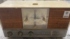 General Electric Vintage Dual Speakers Radio