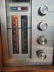 Panasonic Model RE-7487 FM-AM 2-Band Radio