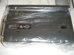 Vintage Magnavox Model 299 Portable AM/FM Radio (Sealed)