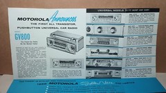 1958 Motorola Golden Voice Car Radios Brochure : Superb Illustrations of Models
