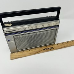 Vintage Panasonic AM-FM Radio AC-Battery 2-Band Receiver Model (RF-538)