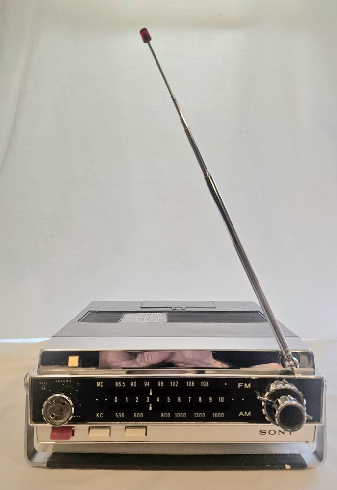 Sony FM/AM Radio 7F-74 W 10 Transistor TESTED WORKS