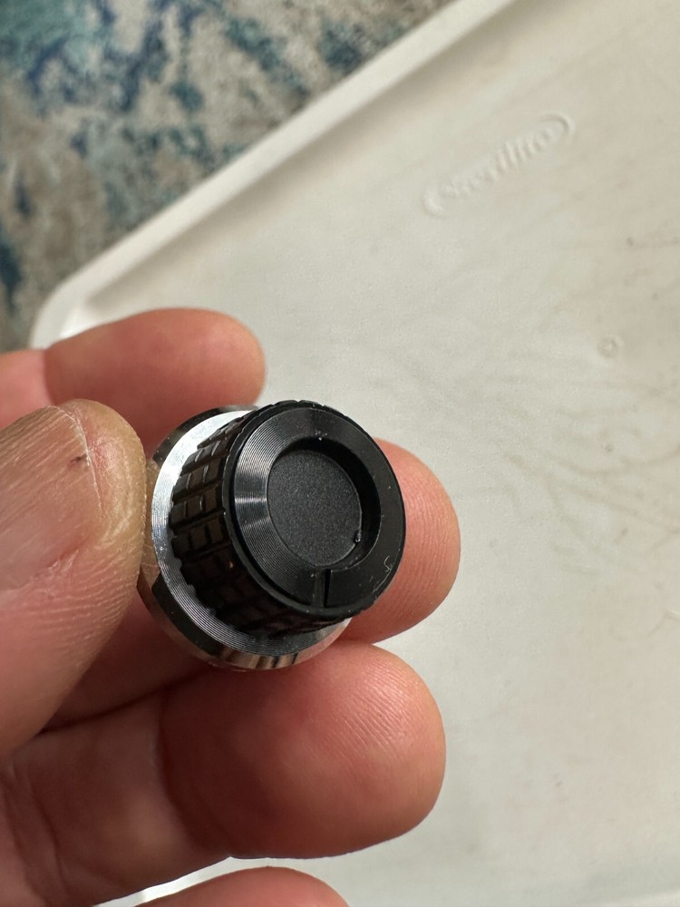 « Bass/Treble Knob for SONY ICF- 5900W Receiver , Good Condition.