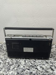 Realistic Minisette-12 AM/FM Radio Cassette Recorder Vintage Portable