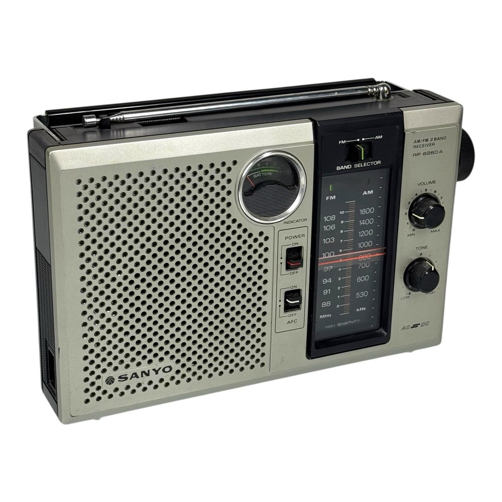 Vintage Sanyo RP‑6260A 2‑Band AM/FM Portable Radio Receiver – Tested And Working