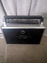 Zenith Trans-Oceanic Royal 1000-D Radio