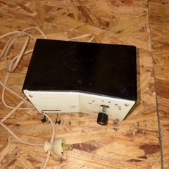 Vintage De Ville Radio, atomic era AM