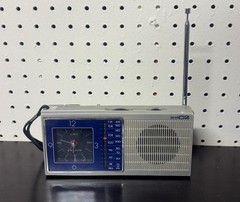 Vintage Sanyo Portable AM/FM Clock Radio Model RPM-C2 Tested