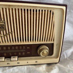 Grundig Majestic International Model 87 USA Tube Radio As Is