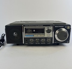 Panasonic Multi Band Receiver Model No RF-3100, FM-MW-SW 31-BAND VG Working