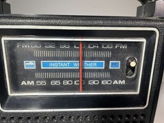 Vintage GE Portable 2 Way Power Radio AM FM Model 7-2800B Instant Weather AC/DC